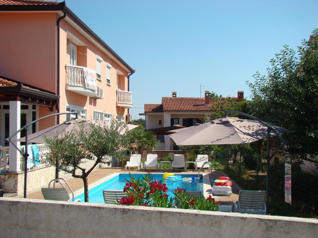 Apartments Kimm Пореч Экстерьер фото