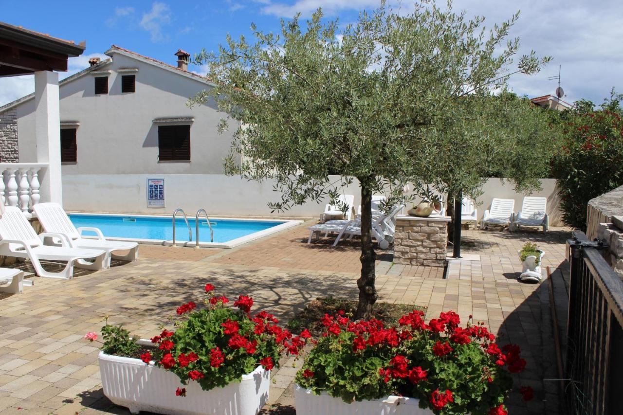 Apartments Kimm Пореч Экстерьер фото